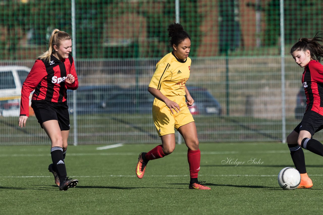 Bild 184 - B-Juniorinnen SG Weststeinburg/Bei - SV Fisia 03 : Ergebnis: 1:2